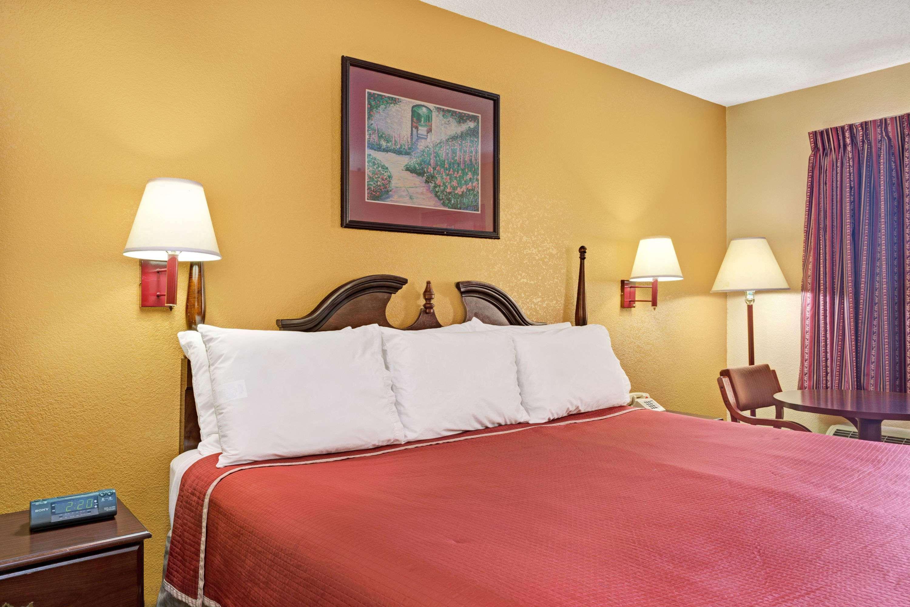 Travelodge By Wyndham Forest Park Atlanta South Exterior foto