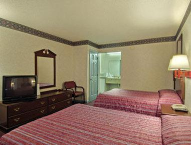Travelodge By Wyndham Forest Park Atlanta South Exterior foto
